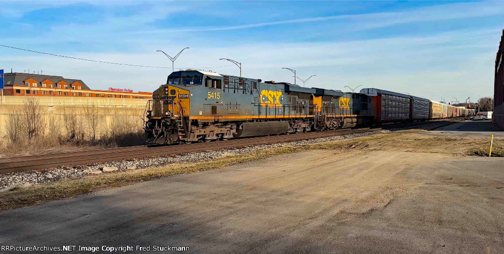 CSX 5415 leads M277.